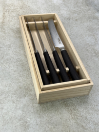 Shizu Takumi  VG-10 damascus steak knives (set of 4)