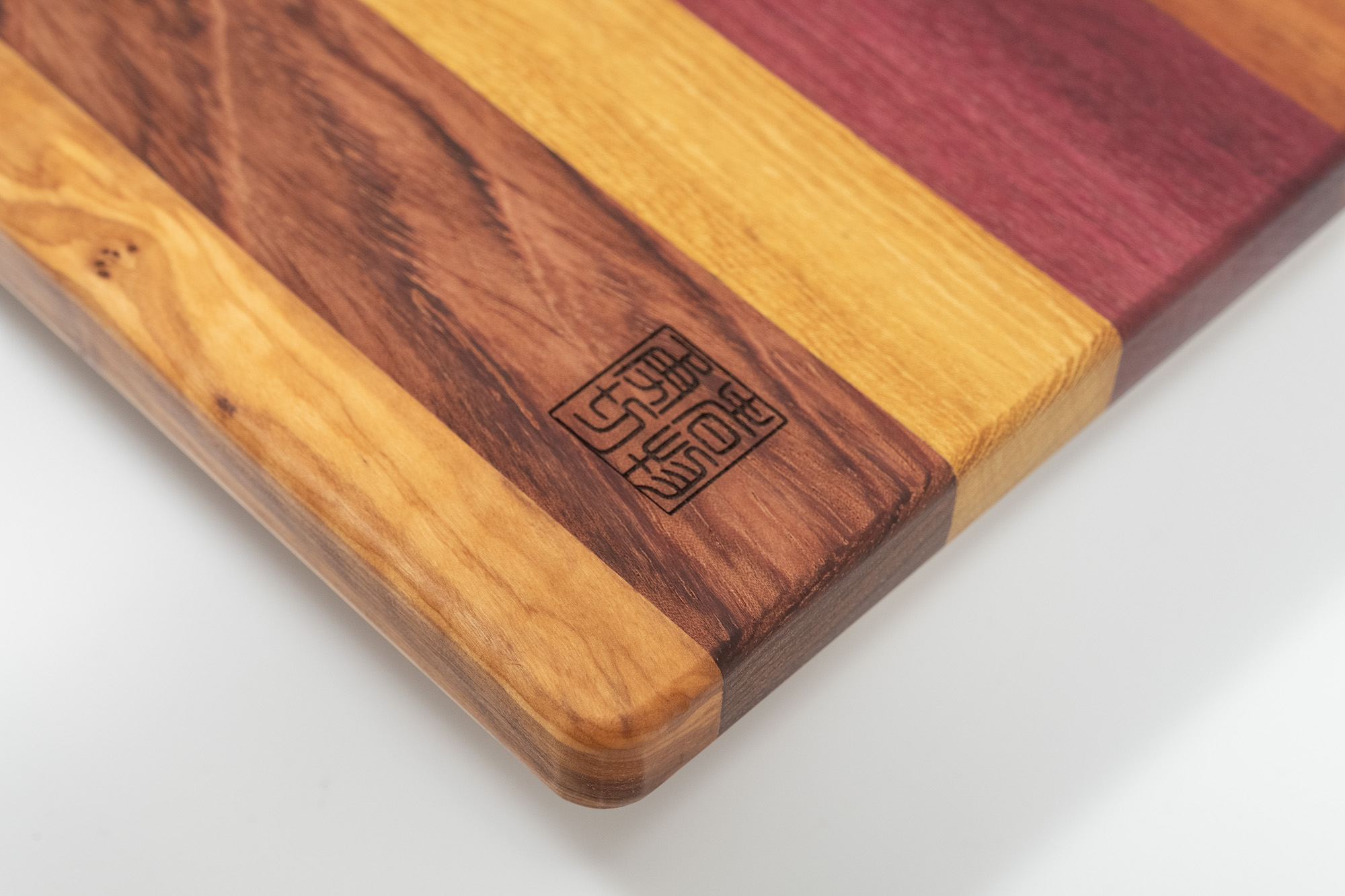 Unique cutting board (handmade), Olive, bubinga, iroko, purpleheart, Conçalo Alves, beech.