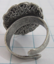 ZKR307 Zeeuwse knop ring met uitstekend bolletje