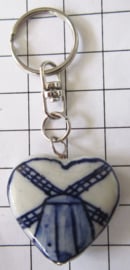 SLE 613 sleutelhanger delftsblauw hart handgeschilderd