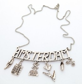 COL 020 Collier Amsterdam met Hollandse bedeltjes, zwaar verzilverd