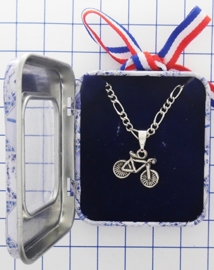 HAN 107 Collier met zwaar verzilverd fietsje