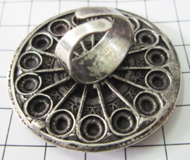 ZKR318 supergrote Zeeuwse knop ring 5 cm