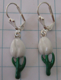 OOR 109 witte tulp oorbellen