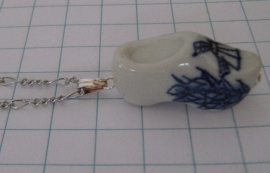 HAN 148 kettinkje met delftsblauw klompje