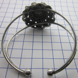 ZKA504 buigarmband grote bolle zeeuwse knop verzilverd uitverkocht