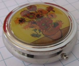 PIL 206 Pillendoosje met zonnebloemen van Vincent van Gogh