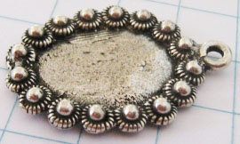 fotohanger met Zeeuwse knopjes rand ZB041