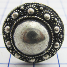 ZKR328 zeeuwse knop ring middel met grote bol, verzilverd