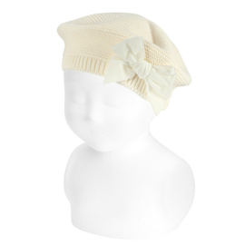 Condor baret beige met velvet strik