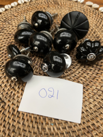 Kastknoppen zwart Pakket 021