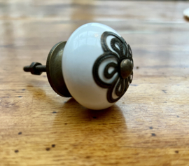 Porseleinen kastknop, Witte Kastknop met Authentieke kroon