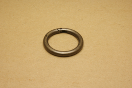 Musqueton Ring oud goud, binnenmaat 40 mm