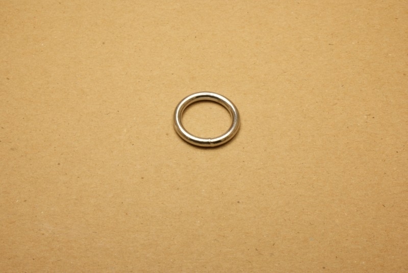 Ring gelast nikkel 20 mm