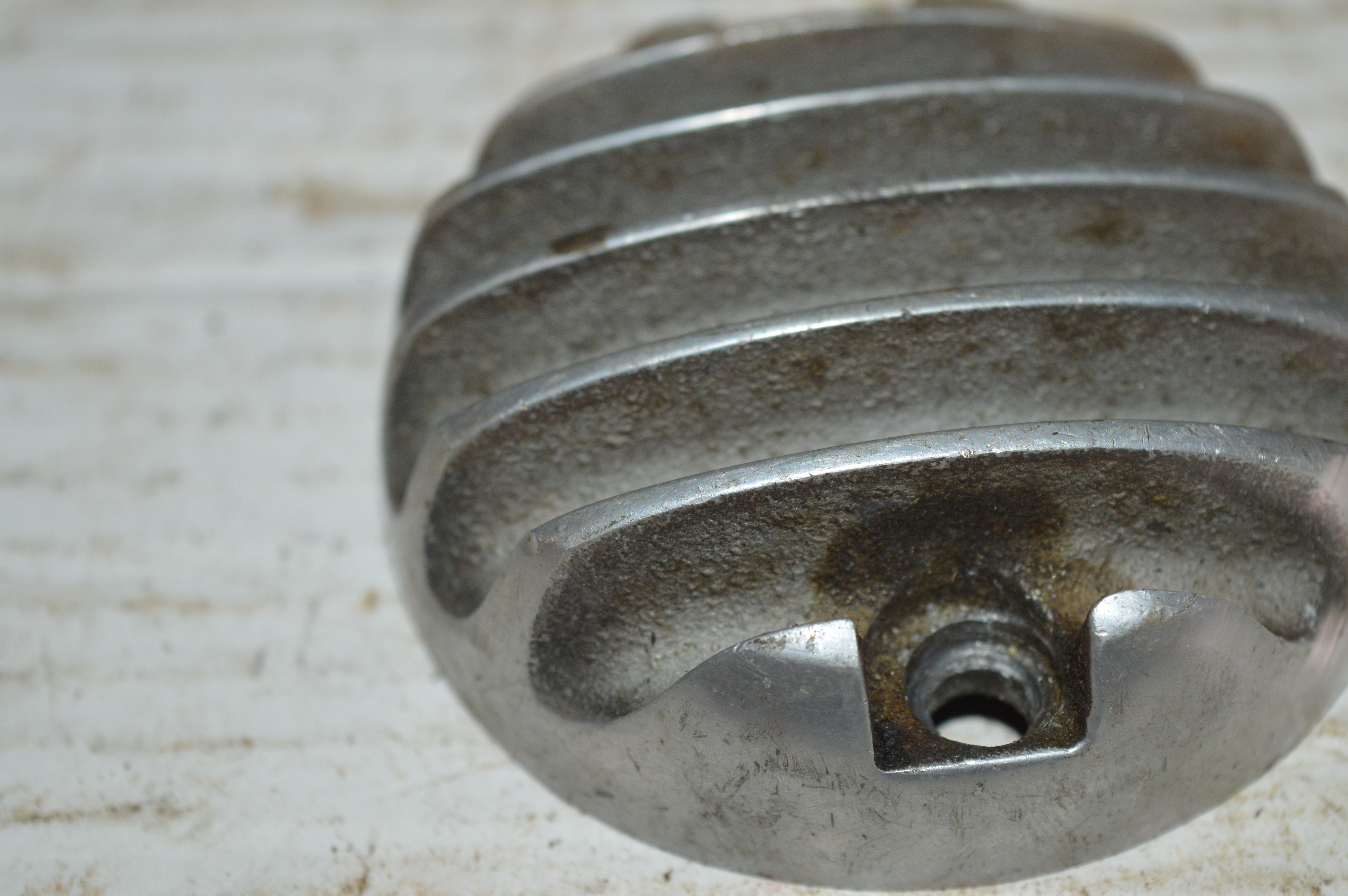 Triumph contactpunten afdek plaat aluminium
