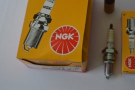 NGK bougie DPR8EA-9/4929