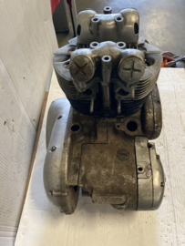 Triumph T21 LEEG Motorblok/Mancave