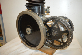 James Motorblok B190 met versnelling bak 953 (1920)