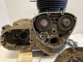 Triumph T21 LEEG Motorblok/Mancave
