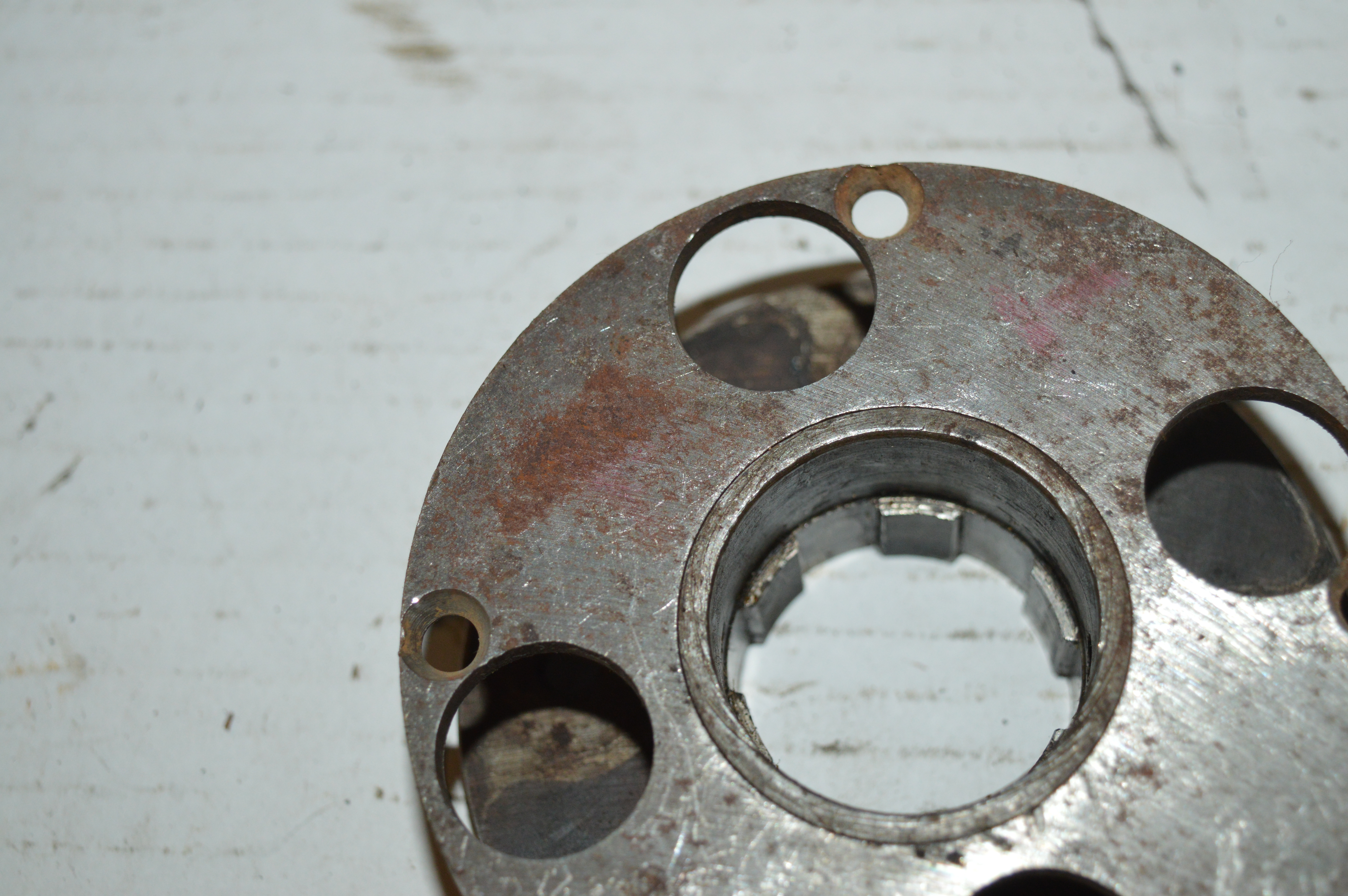 Triumph koppeling binnenhuis 4 gaten