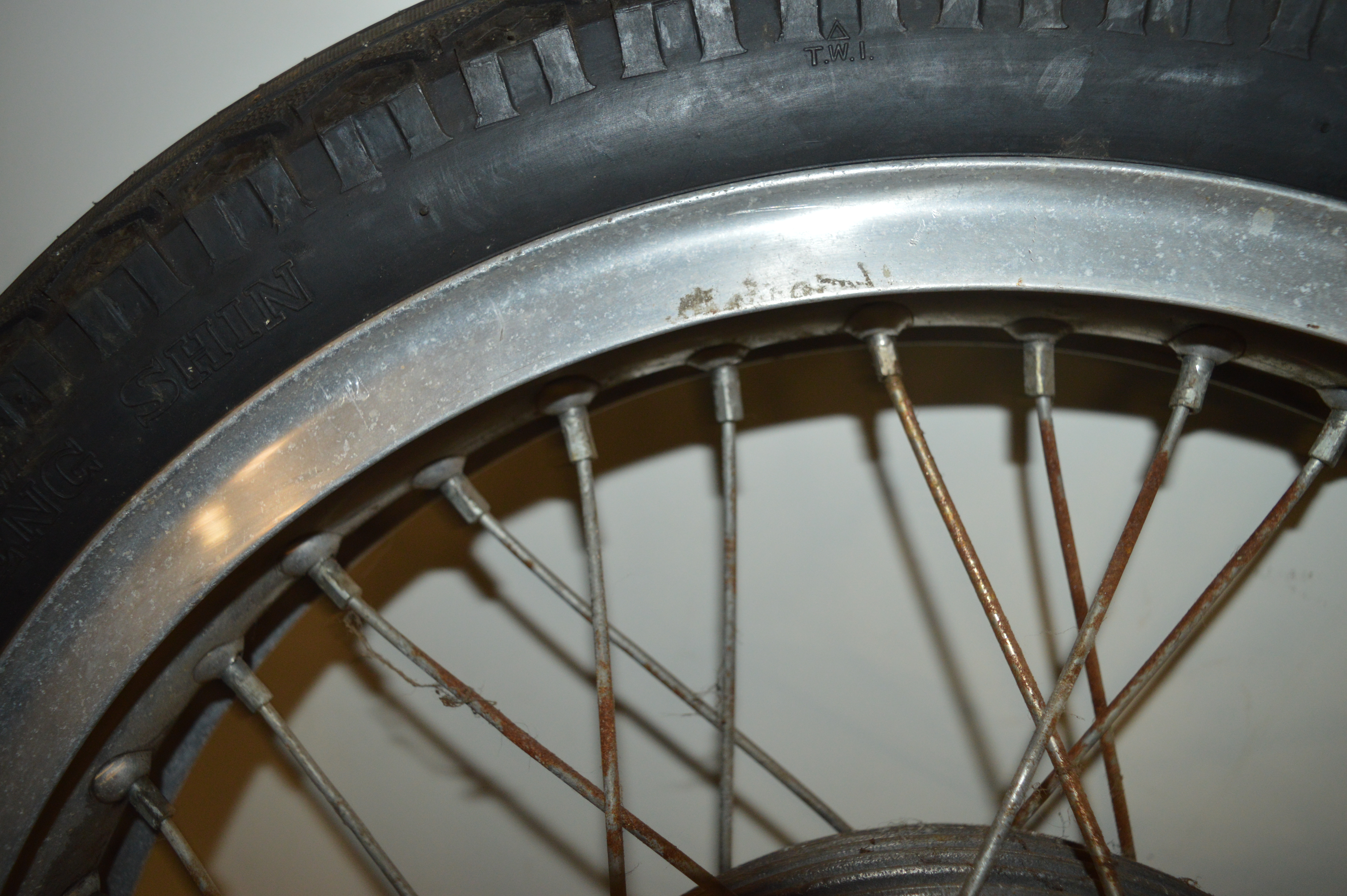 Borrani 19 inch/WM2/40 spaken/Matchless naaf