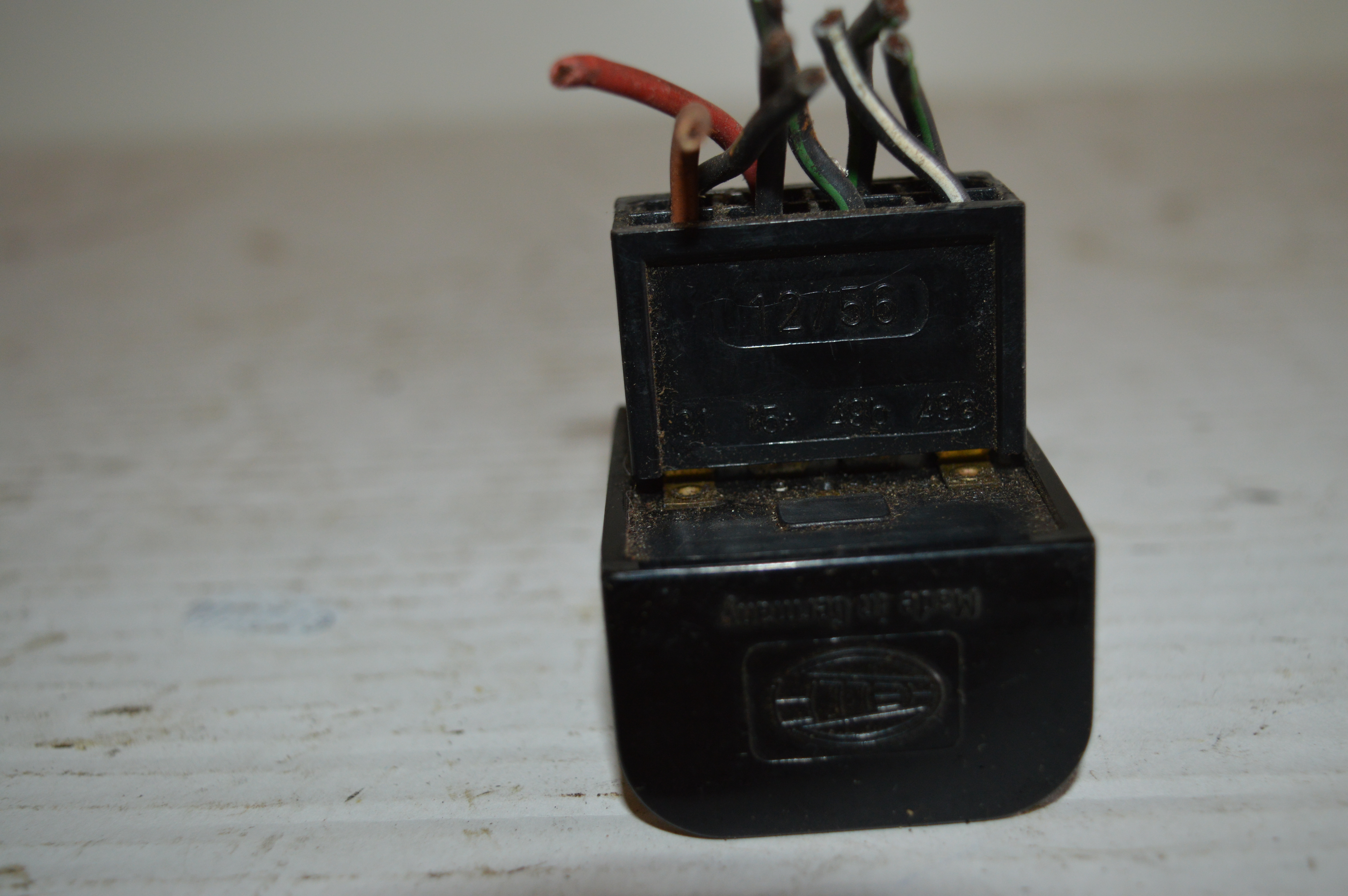 Hella 11/22-2-6volt schakelaar