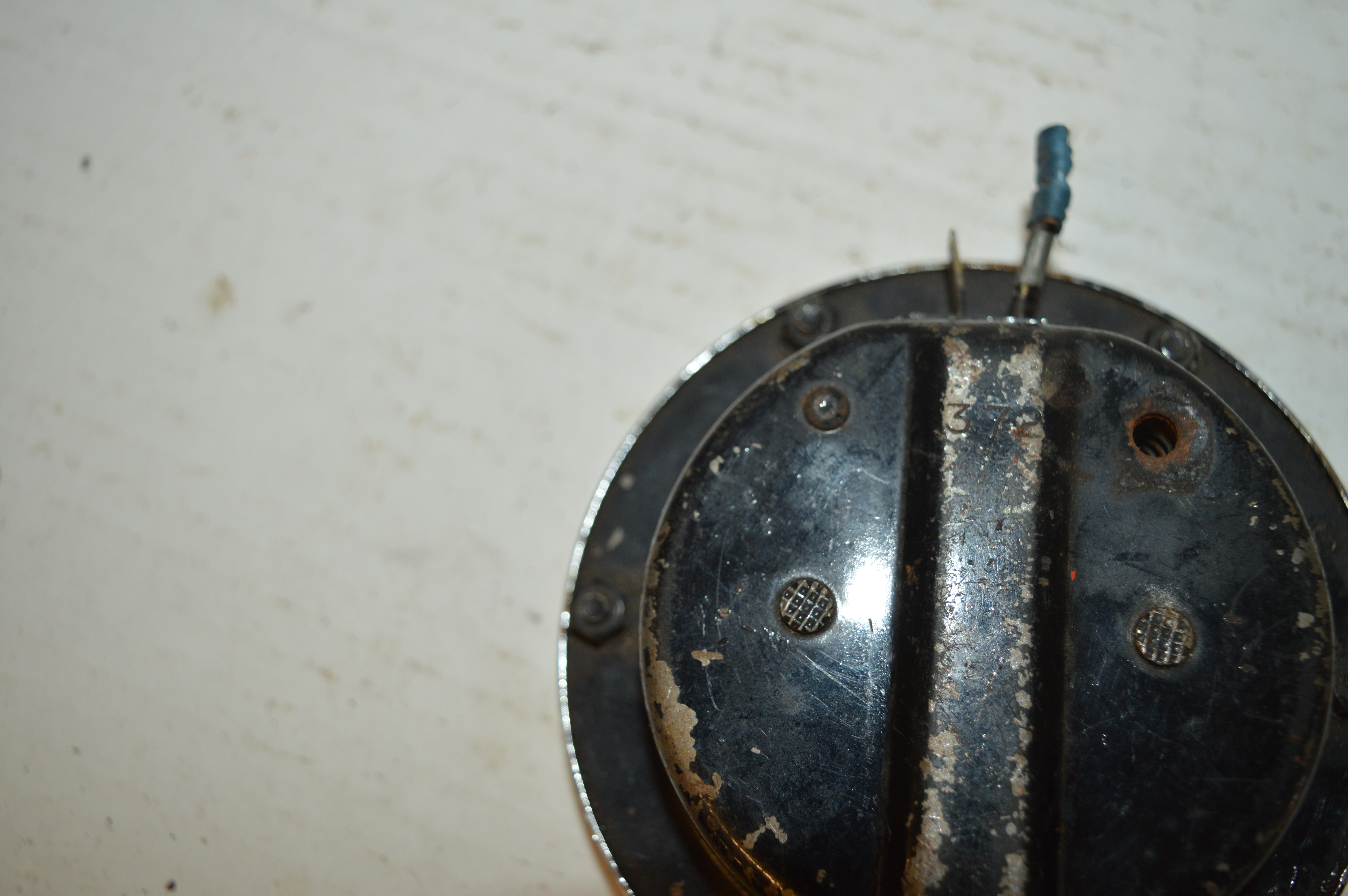 Toeter 372/6/voltage ?/werkt niet