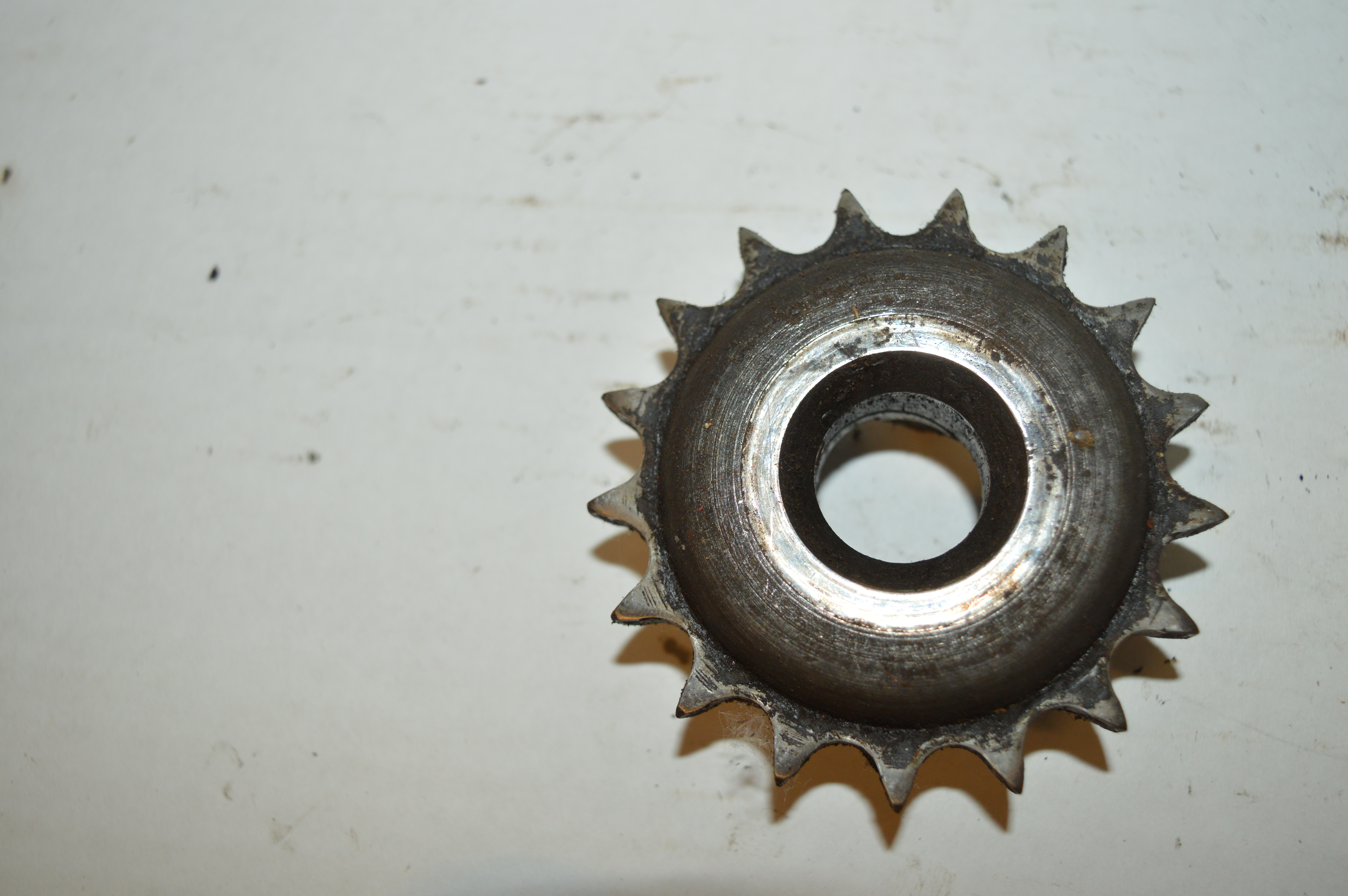 Rudge 5/603  tandwiel 17 tanden-428 ketting