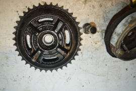 Royal Enfield kettingwiel/achter remplaat/adapter