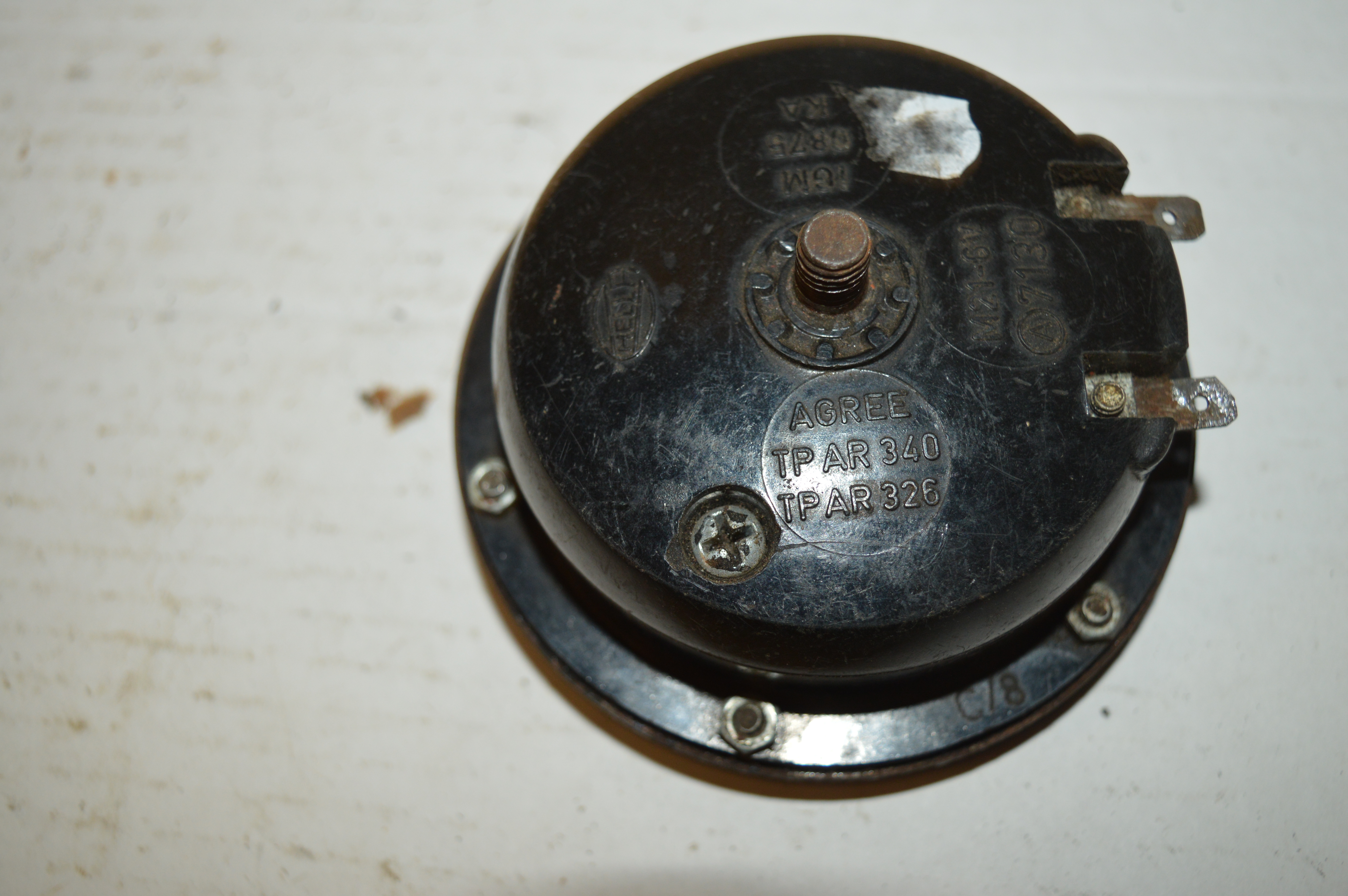 Hella M21/6volt/A7130/werkt niet