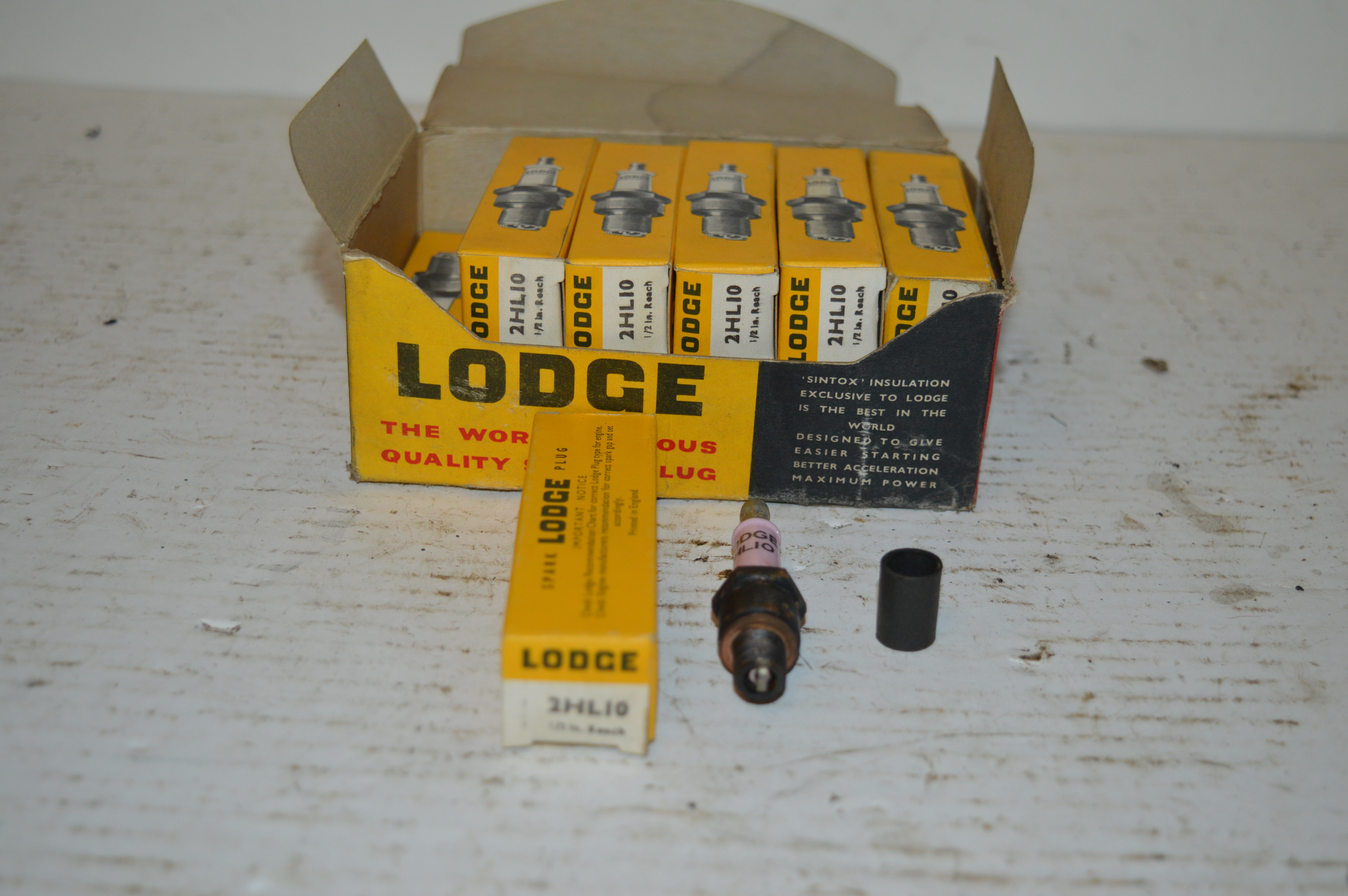 Lodge 2HL10 Bougie (NGK C7HSA)