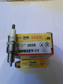 NGK Bougie BPR5EY-11