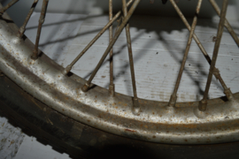 Triumph Achterwiel 19 inch/WM2