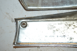 Triumph tank emblemen stel