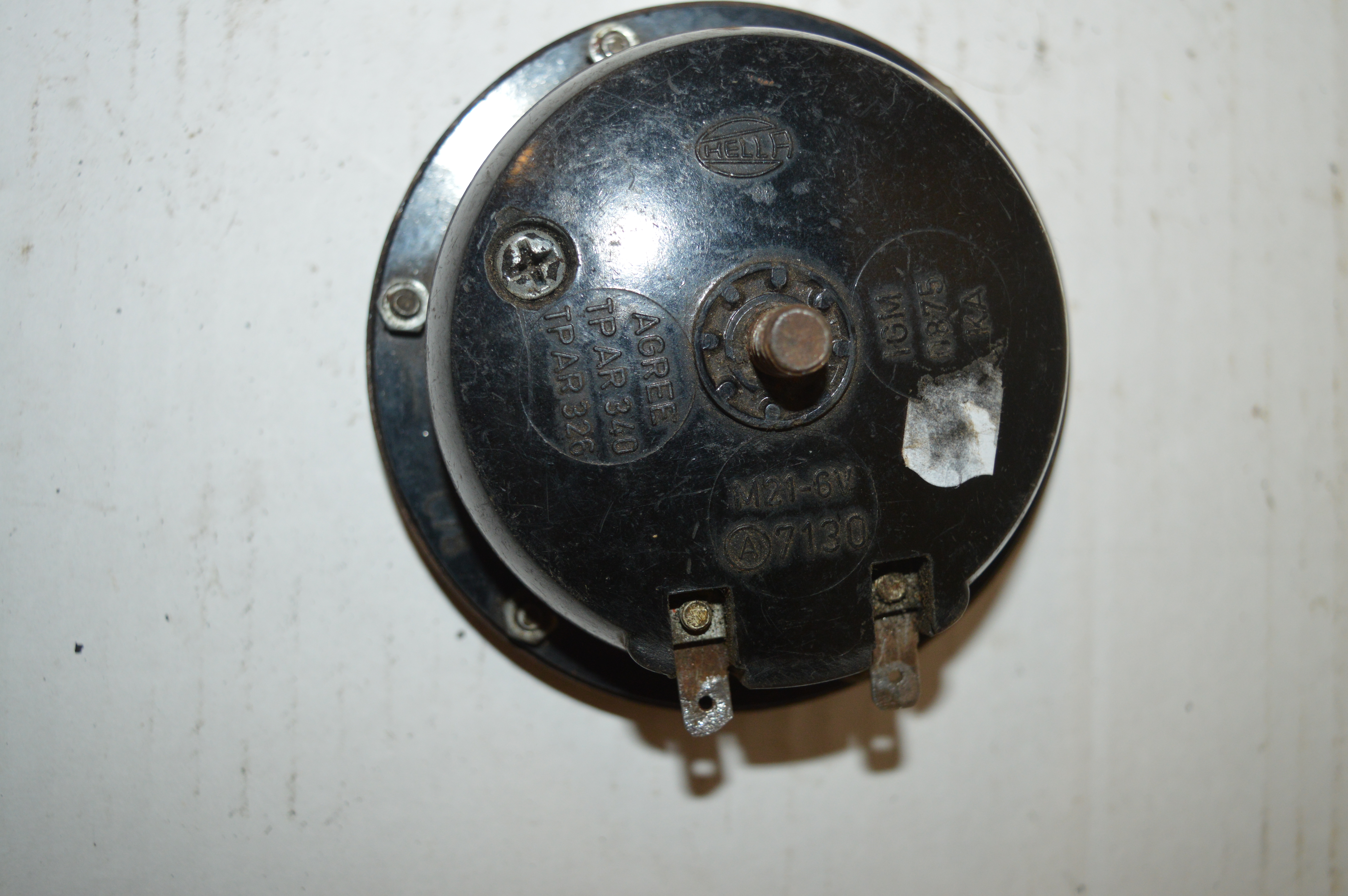 Hella M21/6volt/A7130/werkt niet
