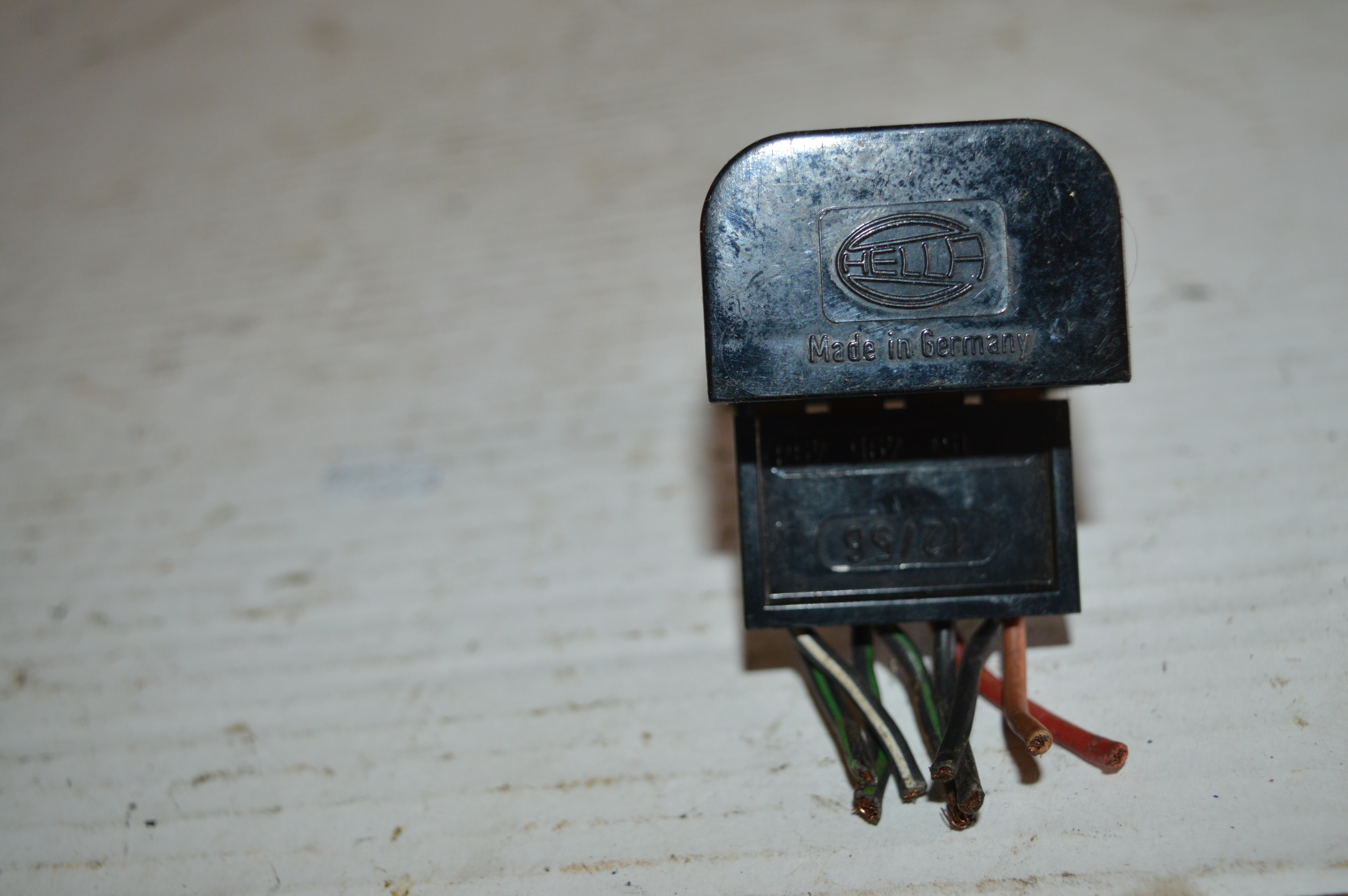 Hella 11/22-2-6volt schakelaar