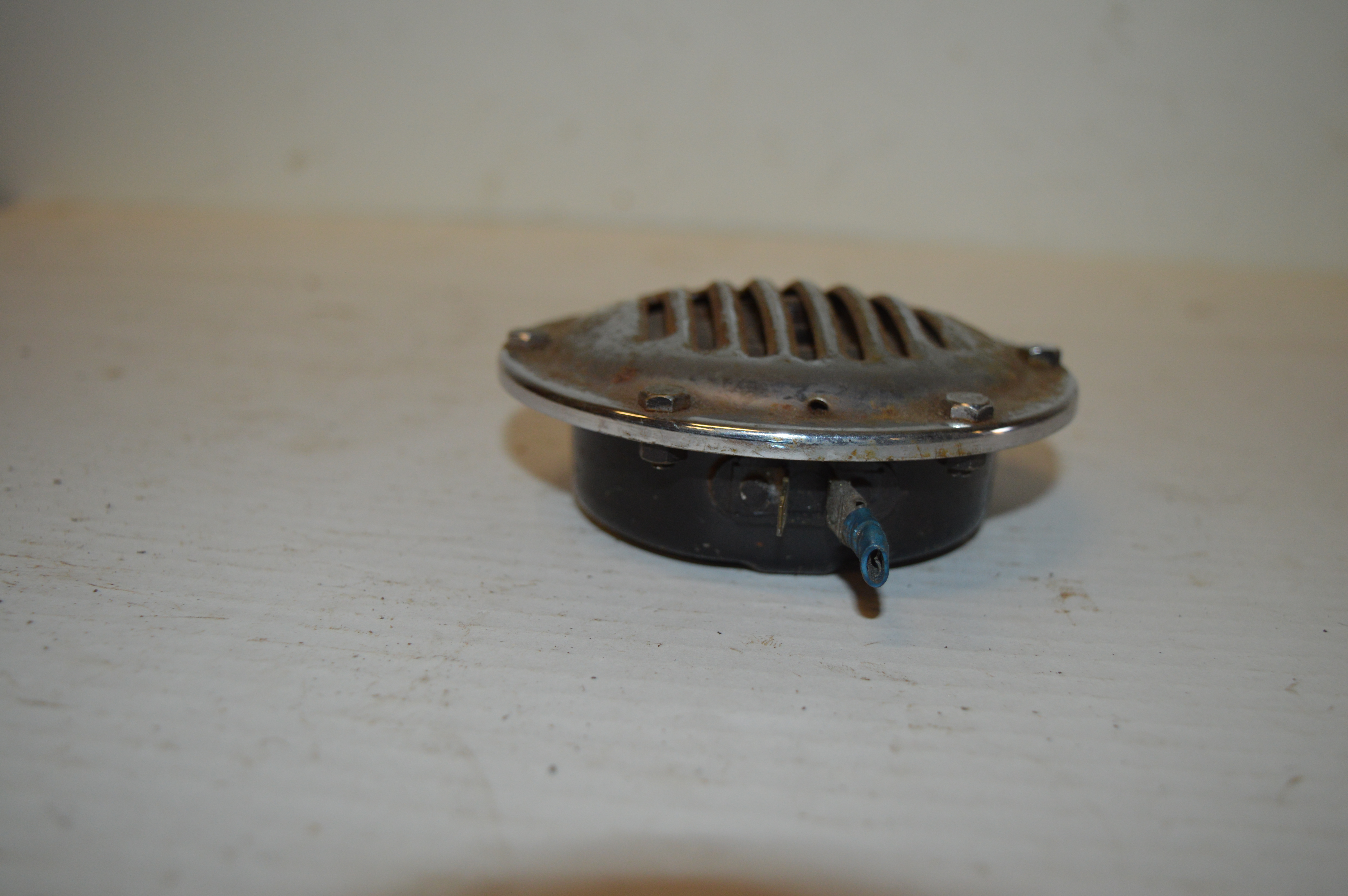 Toeter 372/6/voltage ?/werkt niet