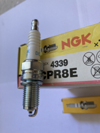 NGK Bougie DCPR8E