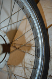 Mobylette/EEG 2 1/4x17 inch 28 spaken