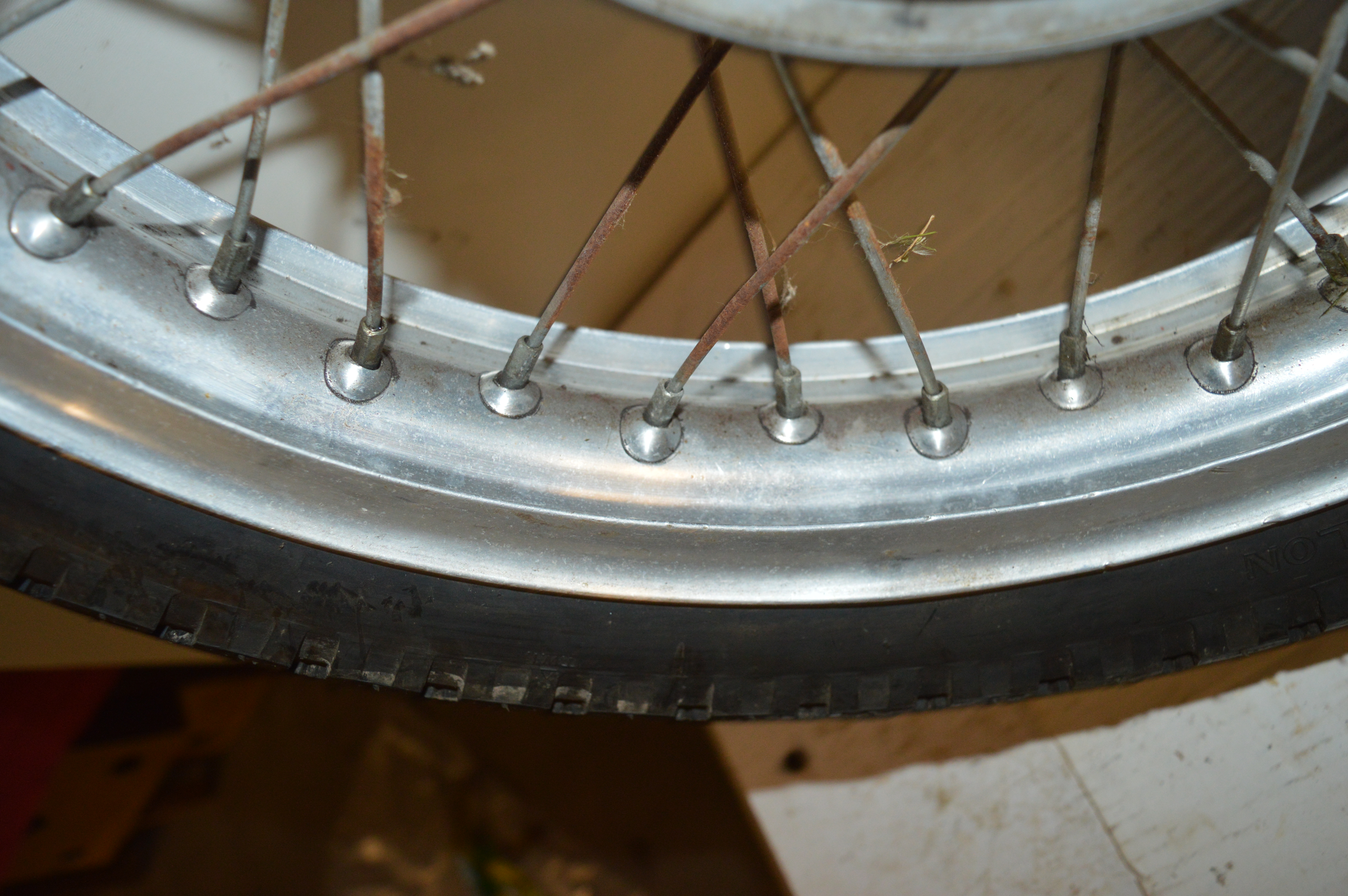 Borrani 19 inch/WM2/40 spaken/Matchless naaf