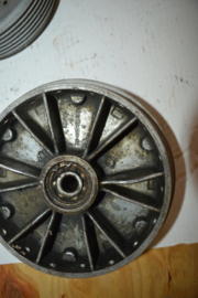Jawa/CZ 25-620-56/116.1 wielnaaf