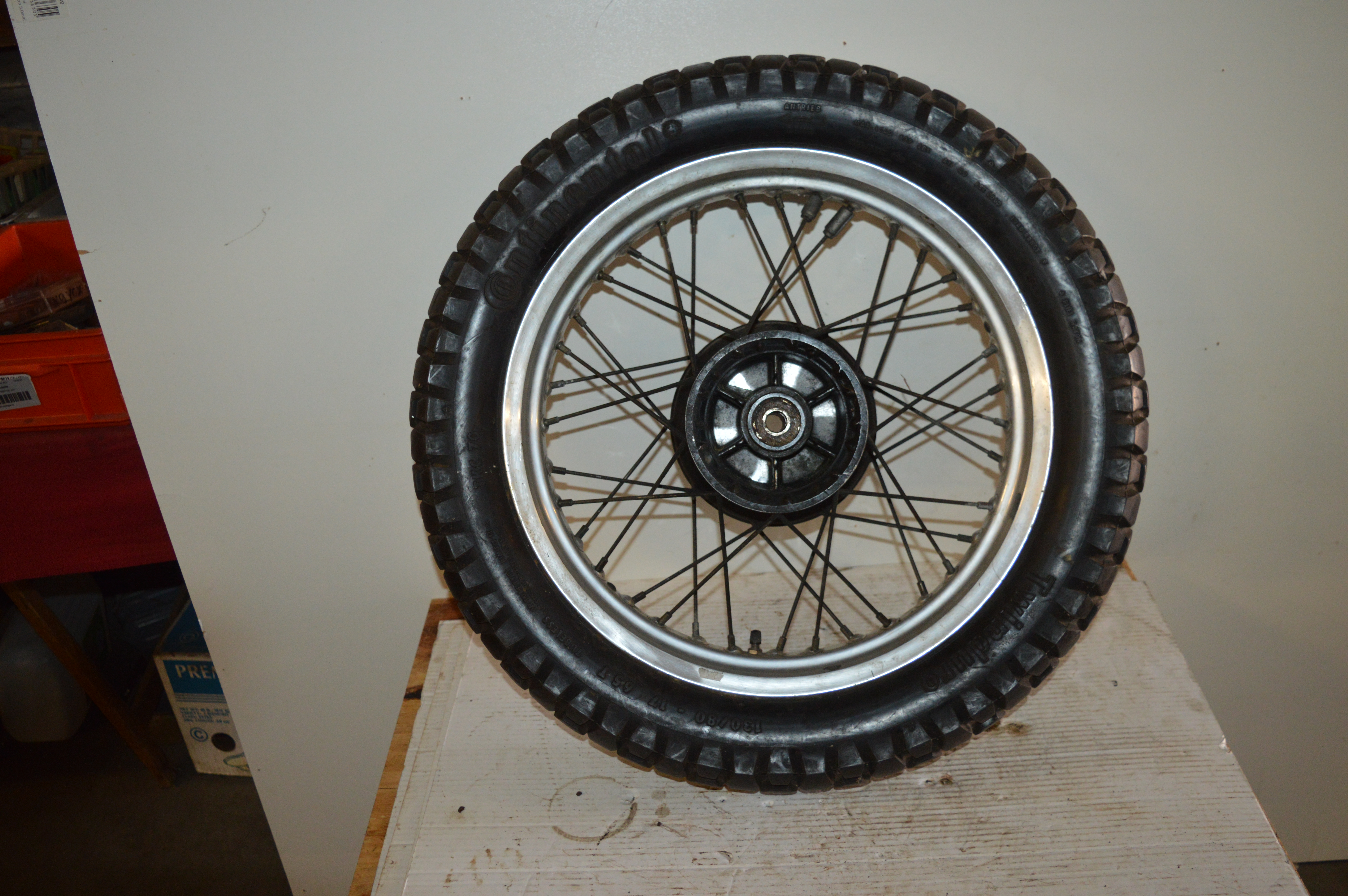 Honda Achter wiel 17 inch 130/80 36 spaken