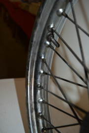 Bsa Achterwiel 19 inch/WM2 chroom