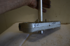 Balhoofd onderplaat lengte 245mm diameter poot 35mm aluminium