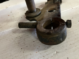 Matchless/Ajs Voorvork afstand bussen/bouten