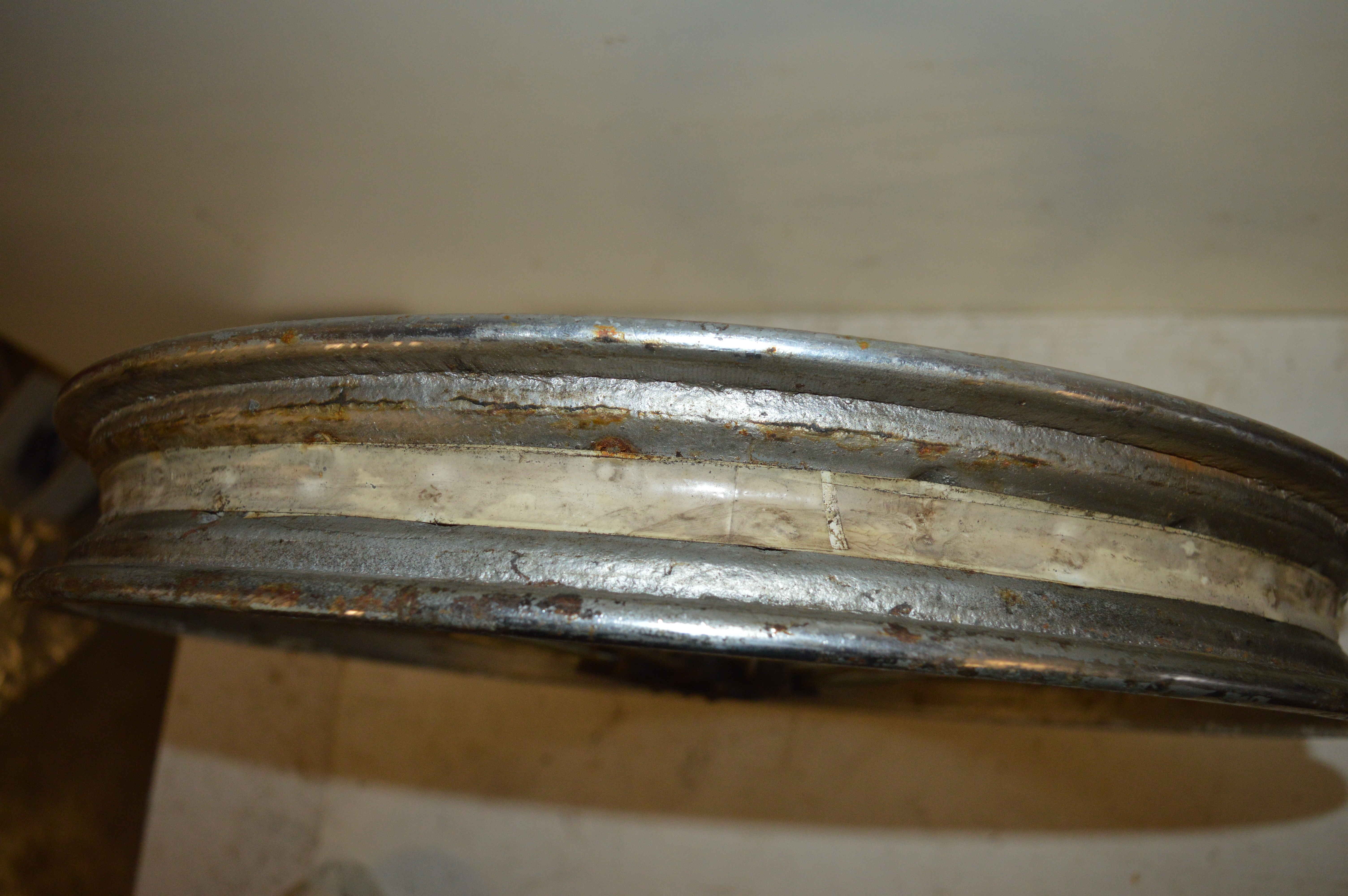 Bsa Achter wiel 19 inch WM2- 40 spaken
