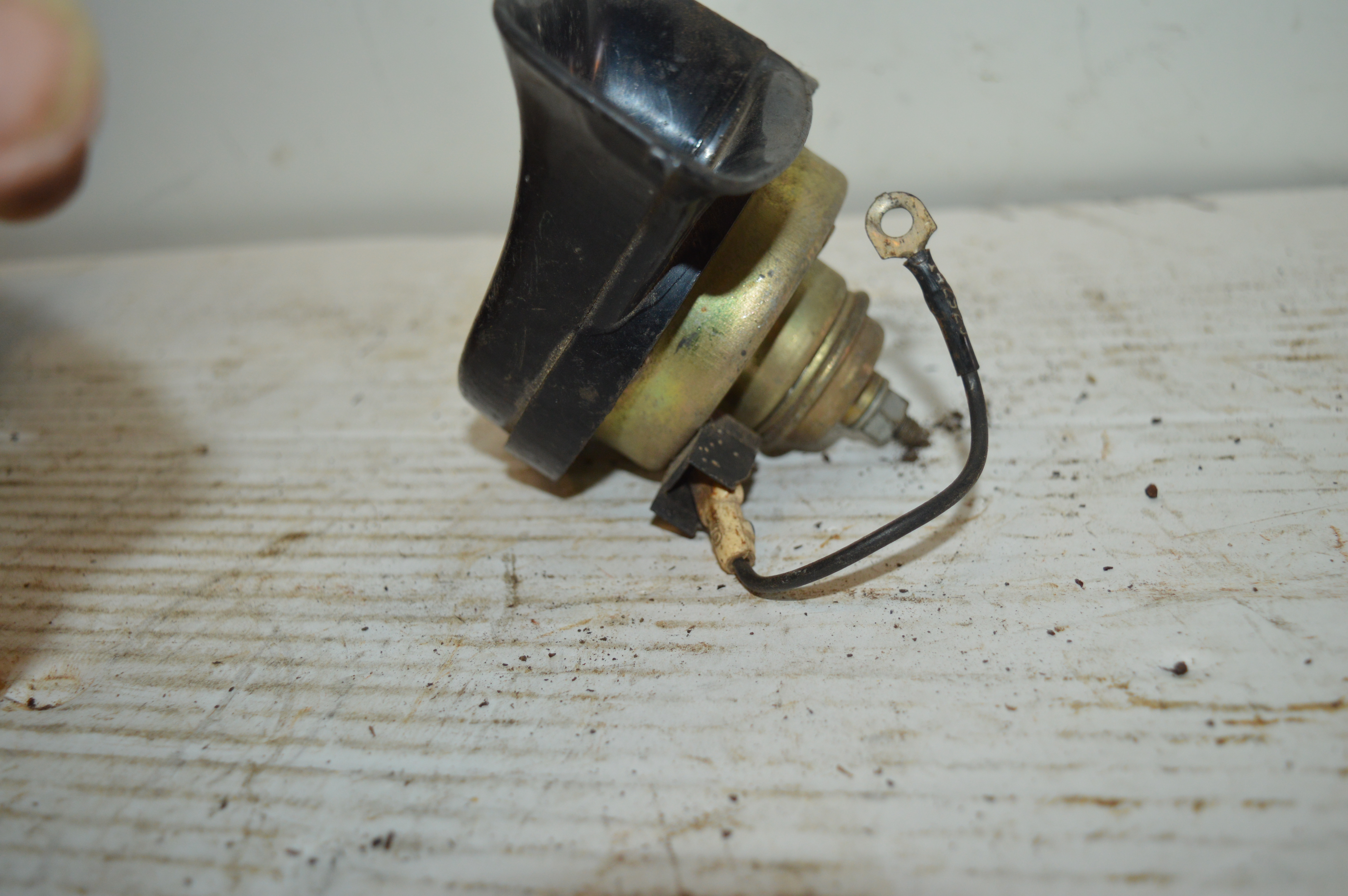 Strebel 12 volt Italië CH 5040209 werkt