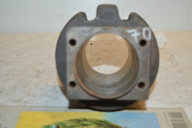 Cilinder 350cc boring 70mm/beschadigd bovenzijde
