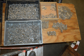 RVS Bouten/moeren/ringen M12/M16