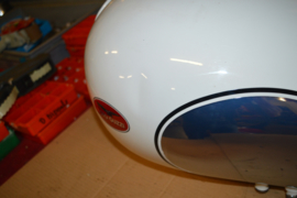 Moto Guzzi Benzinetank minuscuul deukje